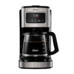 Cafetera programable de 12 tazas con pantalla táctil Oster BVSTDC4403